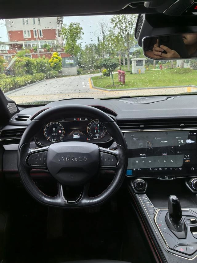 LYNK & CO 05 2020 2.0TD Four-wheel drive Halo exterior photo 9
