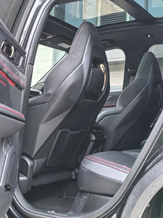 LYNK & CO 05 2020 2.0TD Four-wheel drive Halo interior photo 13