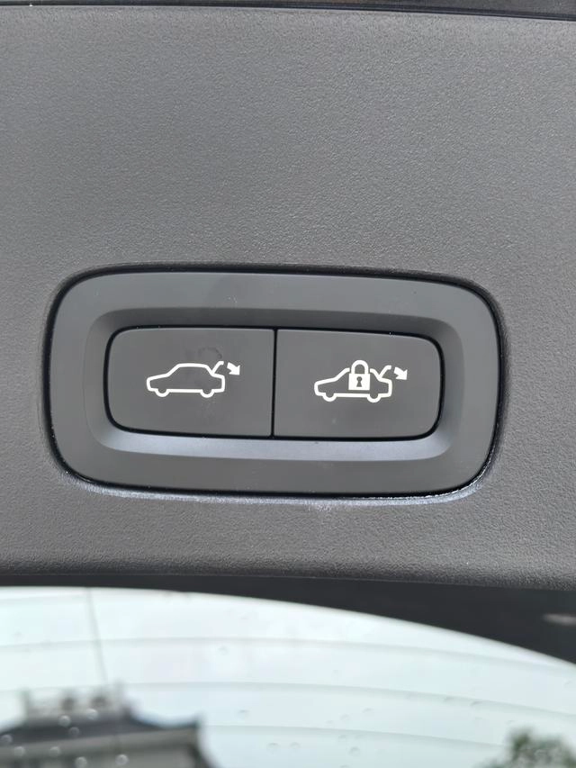 LYNK & CO 05 2020 2.0TD Four-wheel drive Halo interior photo 18