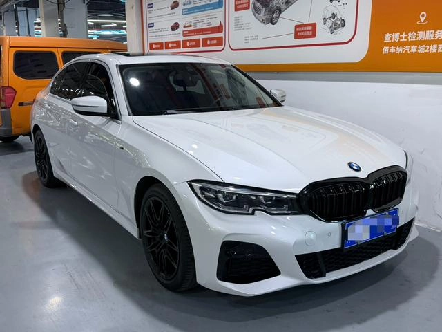 BMW 3 Series 2022 Restyling 325i M Sports suit exterior photo 3