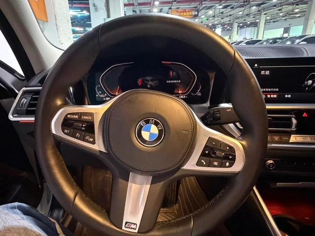 BMW 3 Series 2022 Restyling 325i M Sports suit exterior photo 5
