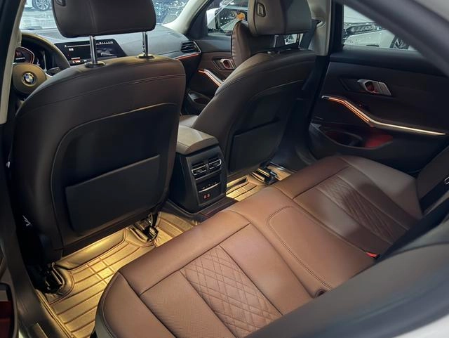 BMW 3 Series 2022 Restyling 325i M Sports suit interior photo 10