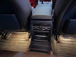 BMW 3 Series 2022 Restyling 325i M Sports suit interior photo 11