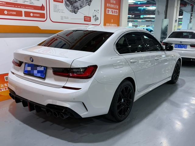 BMW 3 Series 2022 Restyling 325i M Sports suit interior photo 14