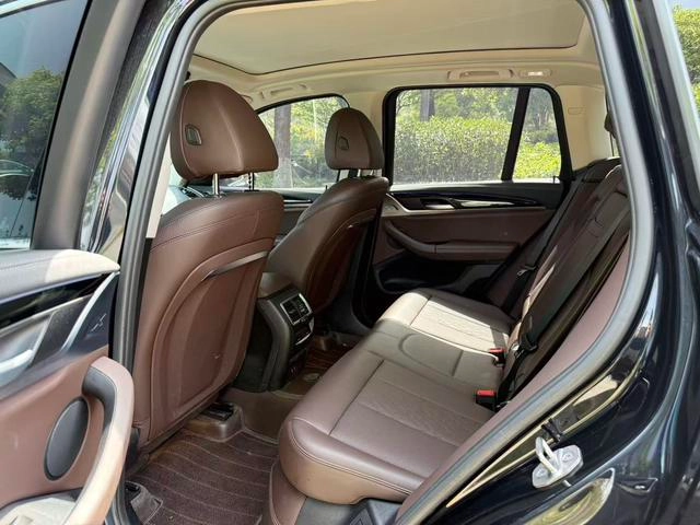 BMW X3 2022 xDrive25i M Ensemble de sport intérieur photo 7