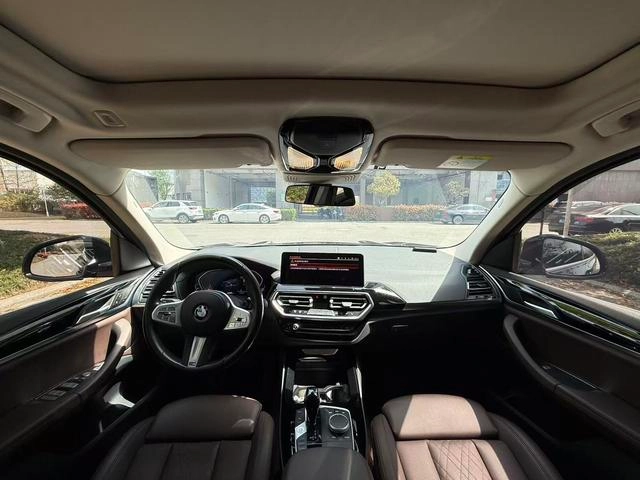 BMW X3 2022 xDrive25i M Ensemble de sport intérieur photo 8