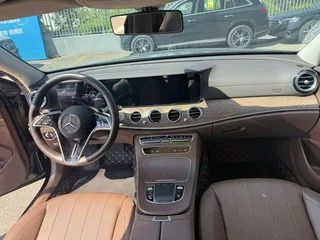 Mercedes-Benz E-Class 2023 E 300 L Type de luxe Voiture extérieur photo 5