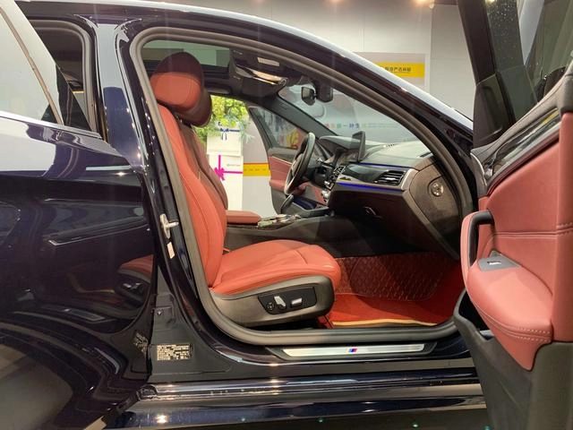BMW 5 Series 2021 Restyling 525Li M Sports suit interior photo 13