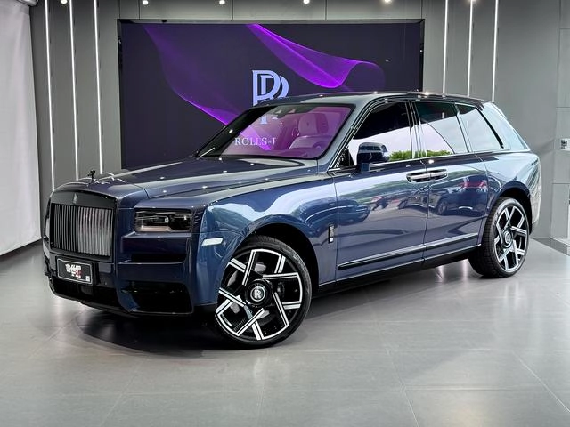 Rolls-Royce Culinan 2024 Four-seat version exterior photo 1 Rolls-Royce Culinan 2024 Four-seat version exterior photo 1