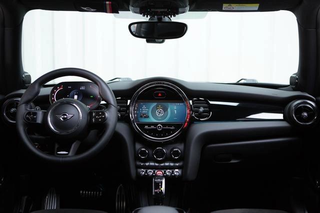 MINI JCW 2022 2.0T JOHN COOPER WORKS ALL-IN interior photo 7