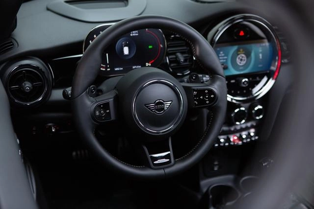 MINI JCW 2022 2.0T JOHN COOPER WORKS ALL-IN interior photo 8