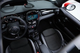 MINI JCW 2022 2.0T JOHN COOPER WORKS ALL-IN interior photo 9