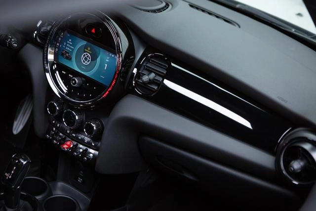 MINI JCW 2022 2.0T JOHN COOPER WORKS ALL-IN interior photo 10