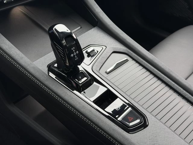 LYNK & CO 03 2025 1.5TD DCT Champion Edition Pro exterior photo 8 LYNK & CO 03 2025 1.5TD DCT Champion Edition Pro exterior photo 8