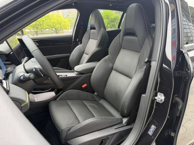LYNK & CO 03 2025 1.5TD DCT Champion Edition Pro interior photo 10 LYNK & CO 03 2025 1.5TD DCT Champion Edition Pro interior photo 10