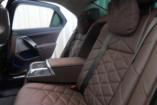 BMW 7 Series 2023 735Li M Sports suit interior photo 19