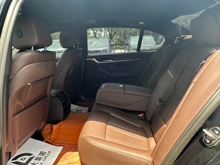 BMW 5 Series 2022 530Li Leading Type M Sports suit exterior photo 8