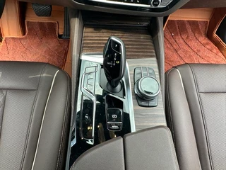 BMW 5 Series 2022 530Li Leading Type M Sports suit interior photo 17