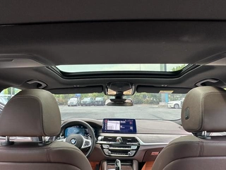 BMW 5 Series 2022 530Li Leading Type M Sports suit interior photo 20