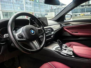 BMW 5 Series 2022 Restyling 530Li Leading Type M Sports suit exterior photo 8
