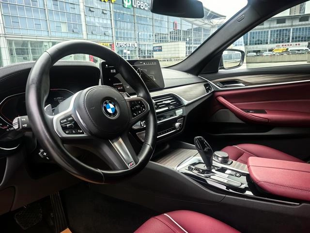 BMW 5 Series 2022 Restyling 530Li Leading Type M Sports suit exterior photo 8