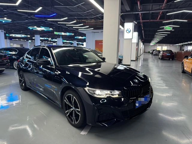 BMW 3 Series 2022 325i M Спортивный костюм экстерьер фото 3