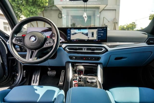 BMW M3 2023 M3 Четырехдверный седан M xDrive Гром издание интерьер фото 11
