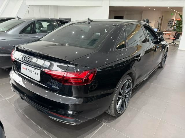 Audi A4L 2023 45 TFSI quattro Premium Dynamic Model exterior photo 4