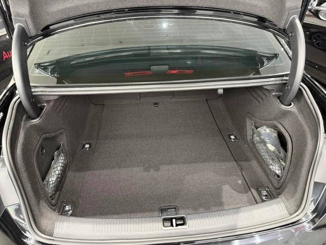 Audi A4L 2023 45 TFSI quattro Premium Dynamic Model interior photo 10