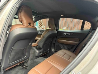 Volvo S60 2021 T4 Zhiyi Deluxe Edition interior photo 15 Volvo S60 2021 T4 Zhiyi Deluxe Edition interior photo 15