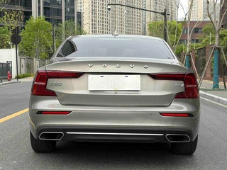 Volvo S60 2021 T4 Zhiyi Deluxe Edition interior photo 17 Volvo S60 2021 T4 Zhiyi Deluxe Edition interior photo 17
