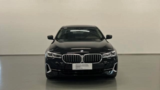 BMW 5 Series 2022 525Li Traje de lujo exterior foto 2