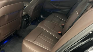 BMW 5 Series 2022 525Li Traje de lujo interior foto 12