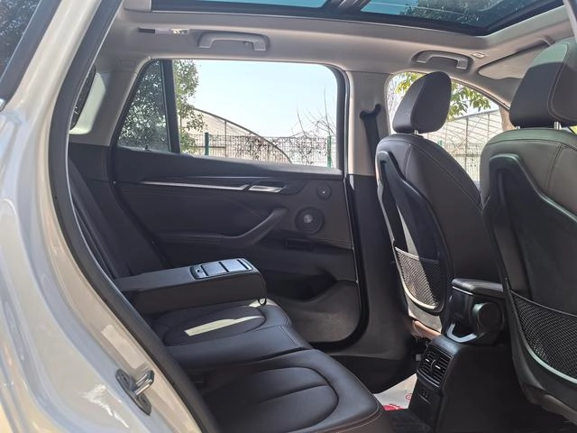 BMW X1 2022 Mise à jour xDrive25Li Type de luxe intérieur photo 8