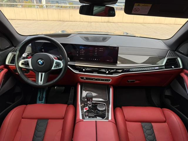 BMW X5 M 2023 X5 M Гром издание интерьер фото 14