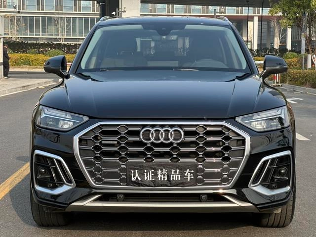 Audi Q5L 2022 40T Deluxe Dynamic exterior photo 2