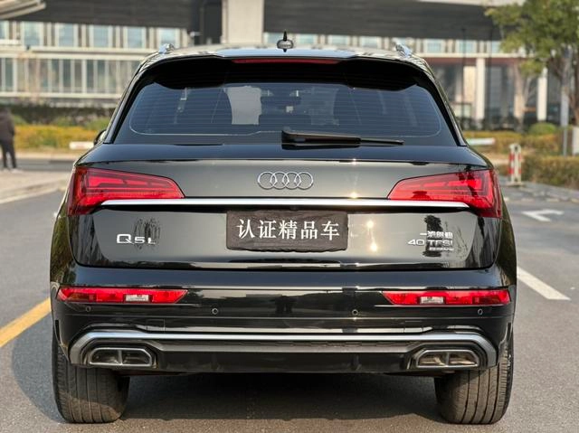 Audi Q5L 2022 40T Deluxe Dynamic exterior photo 4