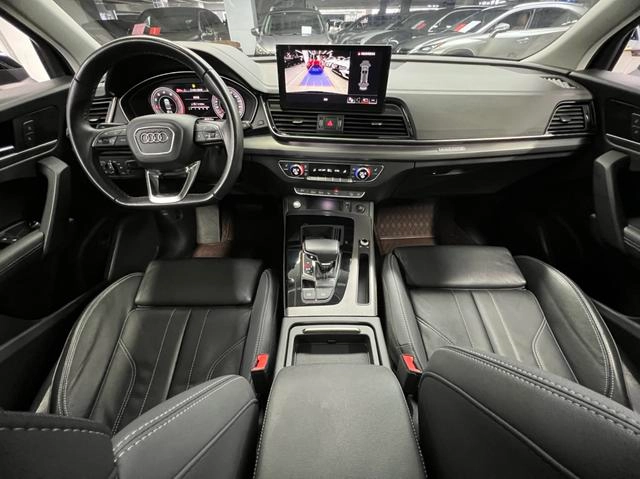 Audi Q5L 2022 40T Deluxe Dynamic interior photo 15