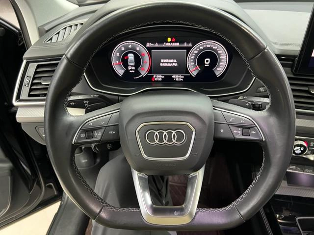 Audi Q5L 2022 40T Deluxe Dynamic interior photo 18