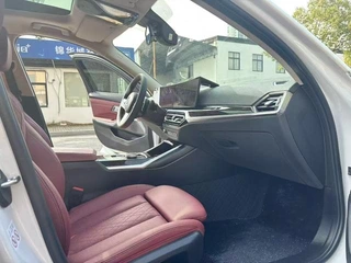BMW 3 Series 2023 325Li M Sports suit interior photo 6
