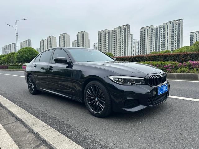BMW 3 Series 2021 Reforma 325Li M Traje nocturno deportivo Yao exterior foto 3 BMW 3 Series 2021 Reforma 325Li M Traje nocturno deportivo Yao exterior foto 3