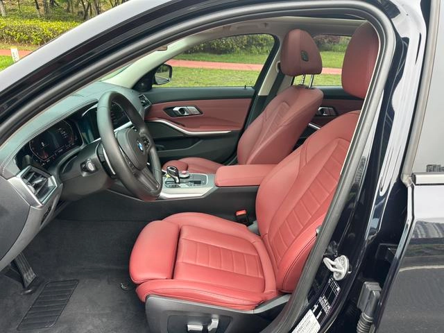 BMW 3 Series 2021 Reforma 325Li M Traje nocturno deportivo Yao interior foto 7 BMW 3 Series 2021 Reforma 325Li M Traje nocturno deportivo Yao interior foto 7