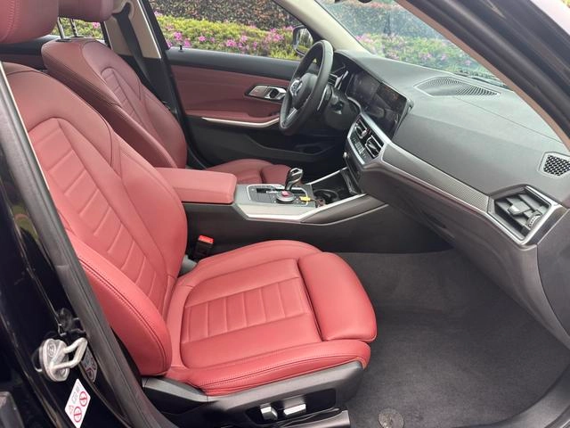 BMW 3 Series 2021 Reforma 325Li M Traje nocturno deportivo Yao interior foto 8 BMW 3 Series 2021 Reforma 325Li M Traje nocturno deportivo Yao interior foto 8