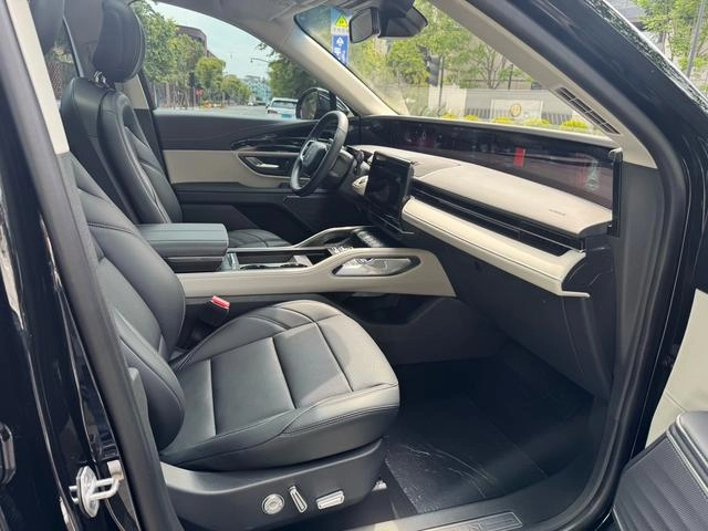 Lincoln Nautilus 2023 2.0T Полный привод Версия Zunyi интерьер фото 6
