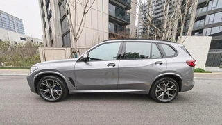 BMW X5 2022 Mise à jour xDrive 40Li Type de luxe M Ensemble de sport extérieur photo 5