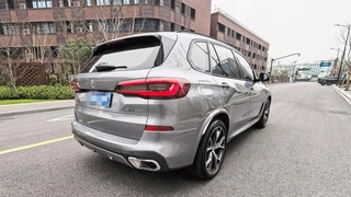 BMW X5 2022 Mise à jour xDrive 40Li Type de luxe M Ensemble de sport extérieur photo 6
