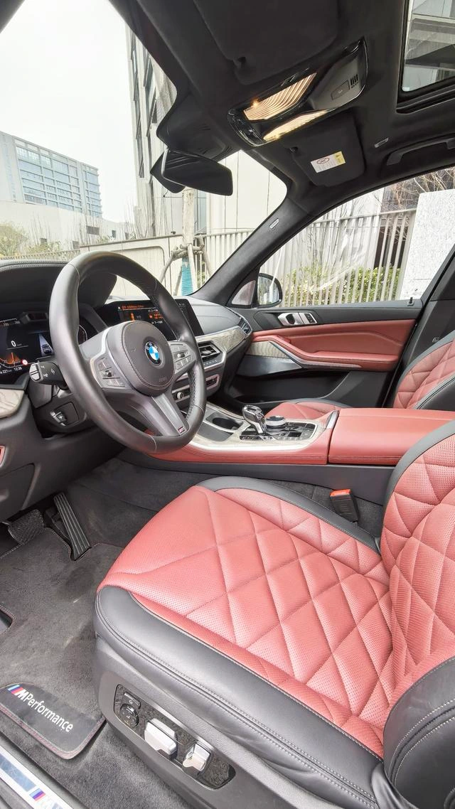 BMW X5 2022 Mise à jour xDrive 40Li Type de luxe M Ensemble de sport intérieur photo 11