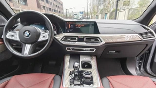 BMW X5 2022 Mise à jour xDrive 40Li Type de luxe M Ensemble de sport intérieur photo 15