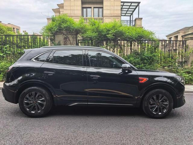 Hongqi HS5 2023 2.0T Enjoy the flag. Pro version exterior photo 5