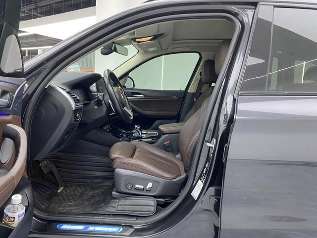 BMW X3 2022 Модификация xDrive30i Премиум-класса M Ночной костюм экстерьер фото 5